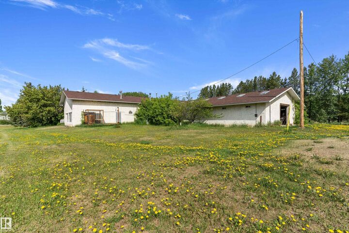Property Photo: 20415 Quadrant Ave SW AB T6M 2N8