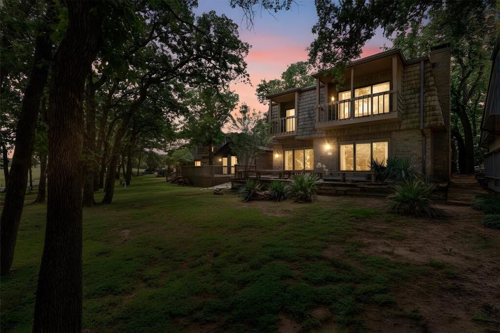 Property Photo: 111 Fairway Village Drive TX 76262