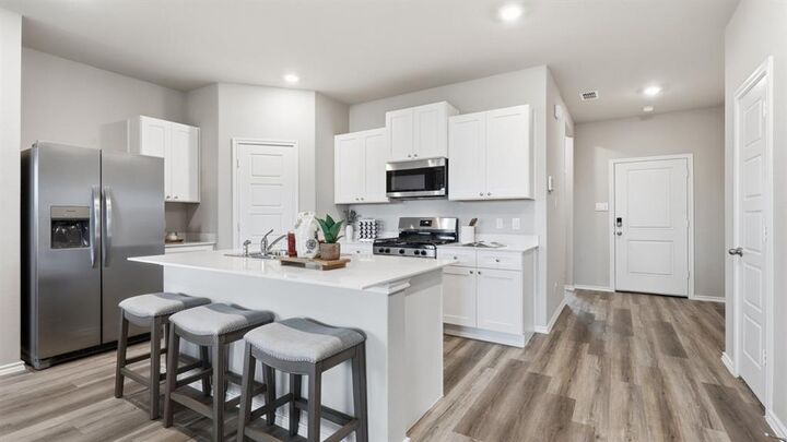 Property Photo:  1724 Sand Pine Lane  TX 76140 