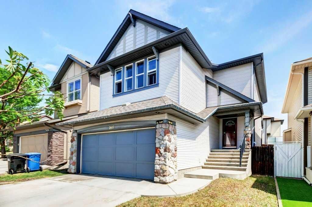 Property Photo: 265 Brightonwoods Gardens SE AB T2Z 0T4