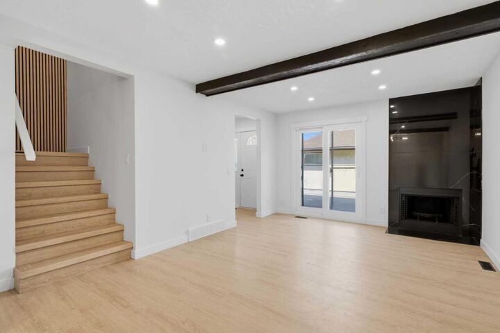 Property Photo: 5404 10 Avenue SE 209 AB T2A 5G4