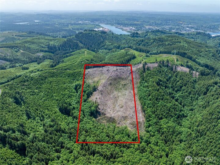 Property Photo:  90 E Wishkah Road  WA 98520 