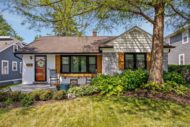 Property Photo:  601 Pacific Street  MI 48170 