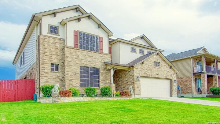 Property Photo: 3128 Beacon Gln TX 78108
