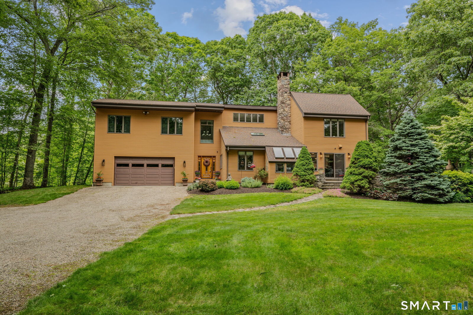 Property Photo:  18 South Road  CT 06334 