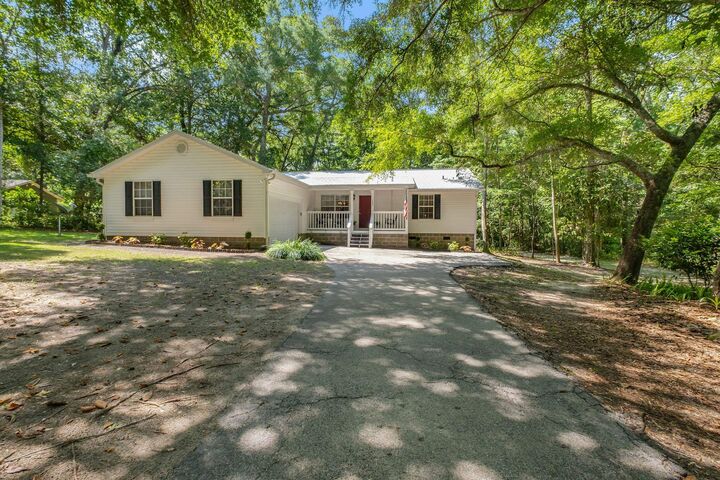 Property Photo:  127 Meridian Hills Road  FL 32312 
