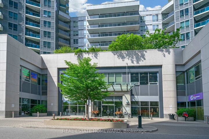 Property Photo: 7161 Yonge Street 1525 ON L3T 0C8