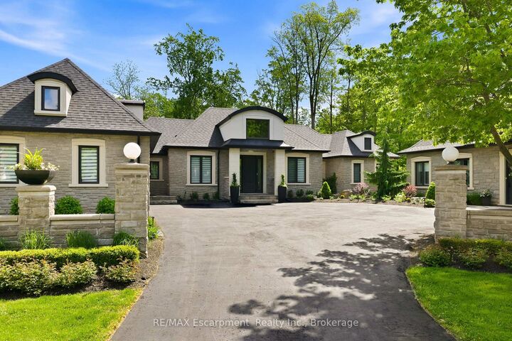 Property Photo: 3205 Highpoint Court ON L7P 0P9