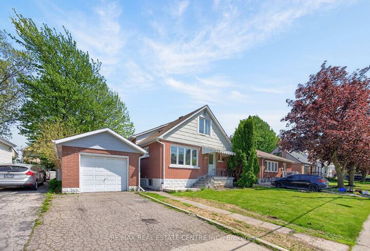 Property Photo: 43 West 1st Street ON L9C 3B9