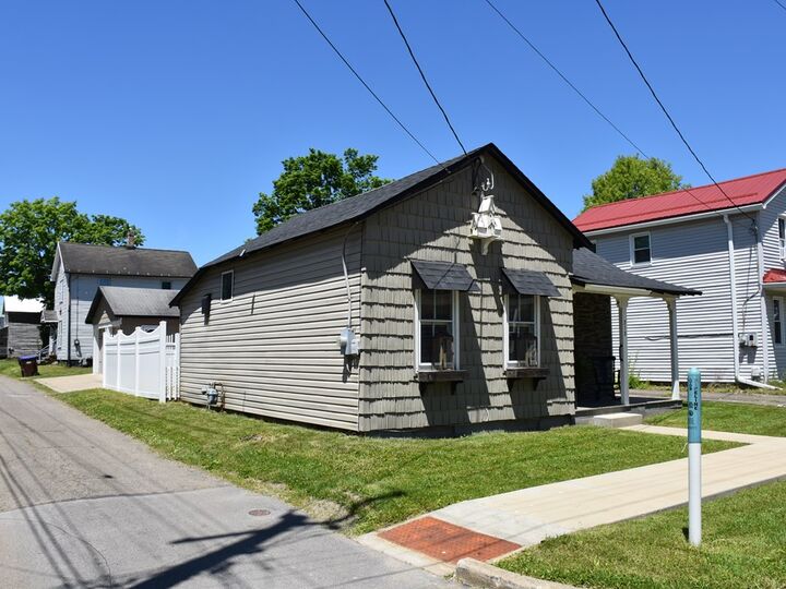 Property Photo:  313 N First Street  PA 16354 