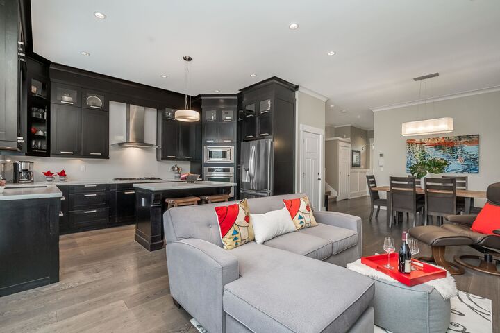 Property Photo: 14743 32 Avenue BC V4P 1Z8