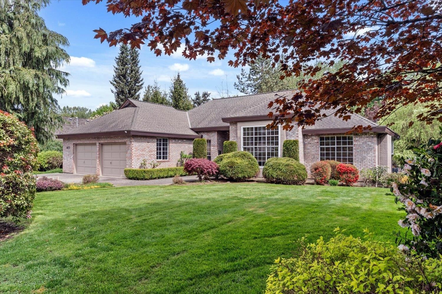 Property Photo: 4072 Prairie Street BC V4X 1X2