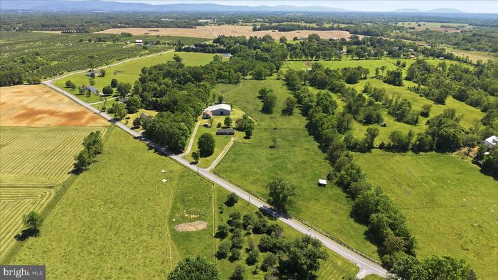 Property Photo: 1381 Leetown Road WV 25446