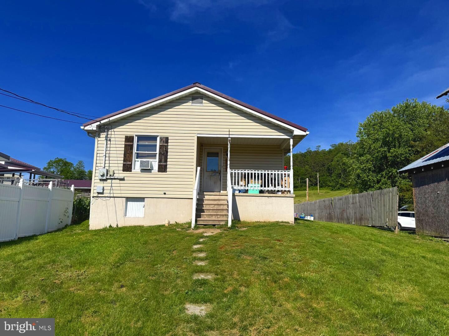 Property Photo:  667 Cromwell Street  PA 17243 