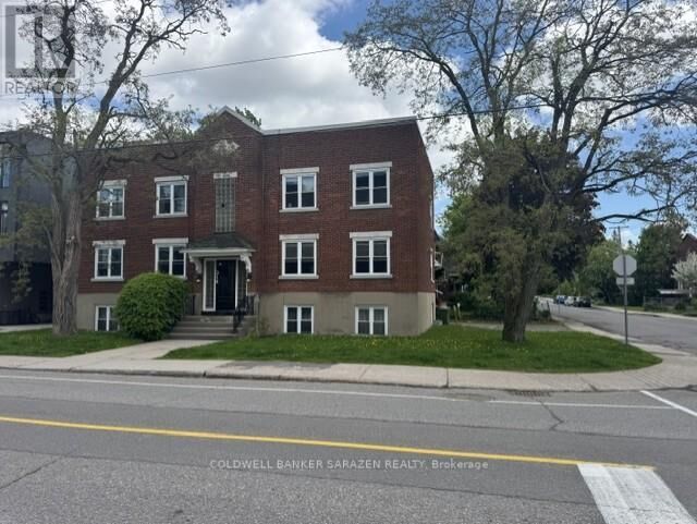 Property Photo:  314 Somerset Street East  ON K1N 6W3 