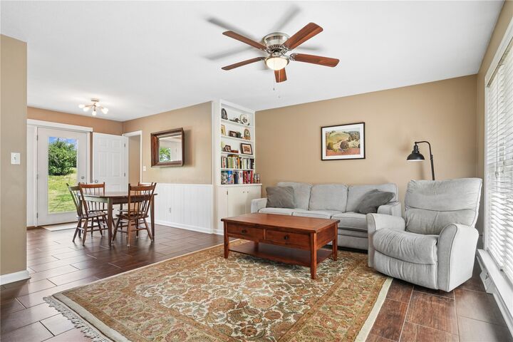 Property Photo: 3618 Lynbrook Drive NE IA 52402