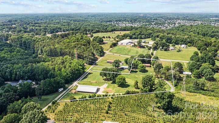 Property Photo:  256 Johnson Dairy Road  NC 28115 