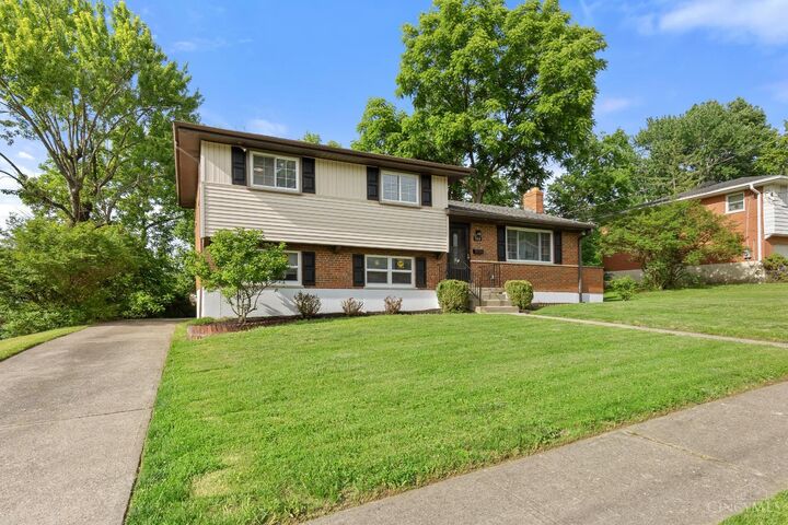 Property Photo:  9164 Cherry Blossom Lane  OH 45231 