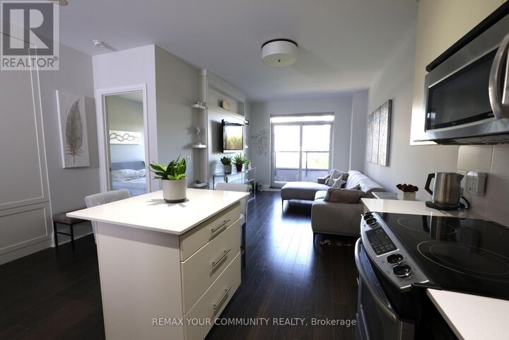 Property Photo:  100 Harrison Garden Boulevard 317  ON M2N 0C2 