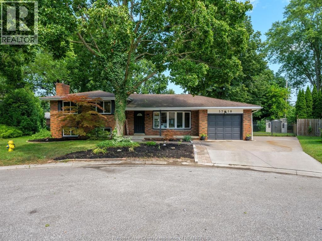 Property Photo:  5710 Dalton Avenue  ON N9H 1M8 
