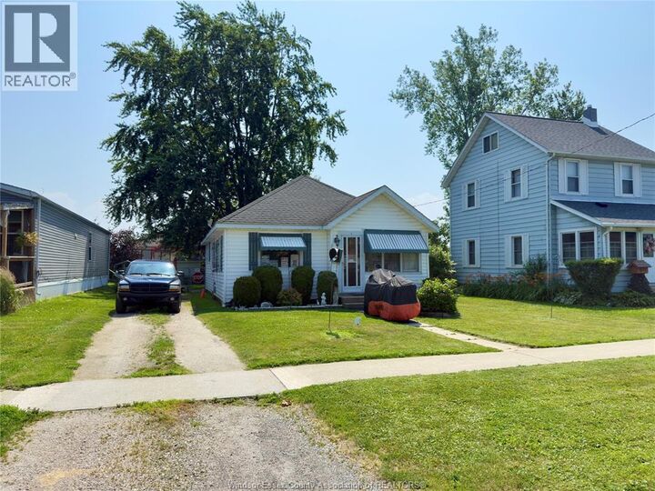 Property Photo:  83 Victoria Avenue  ON N9Y 1T2 