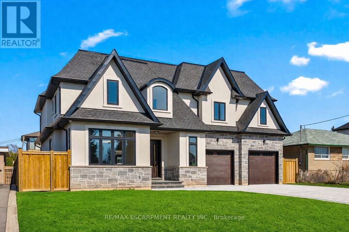 Property Photo:  383 Wadsworth Street  ON L6K 2A2 