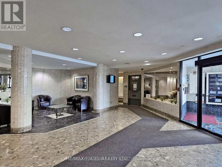 Property Photo:  350 Alton Towers Circle 902  ON M1V 5E3 