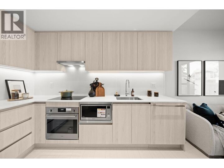 Property Photo:  4928 Quebec Street 508  BC V5W 2N2 