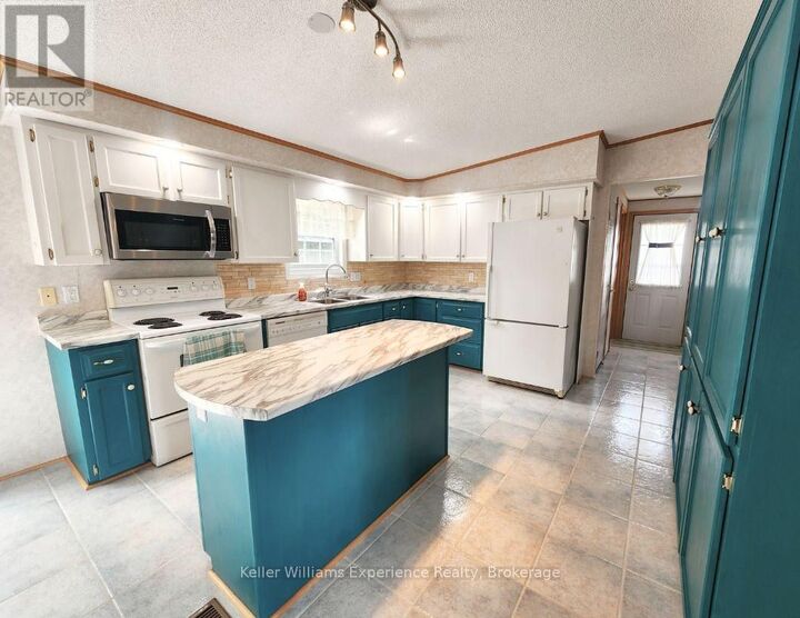 Property Photo:  6512 Minto Line 12 J-24  ON N0G 1M0 
