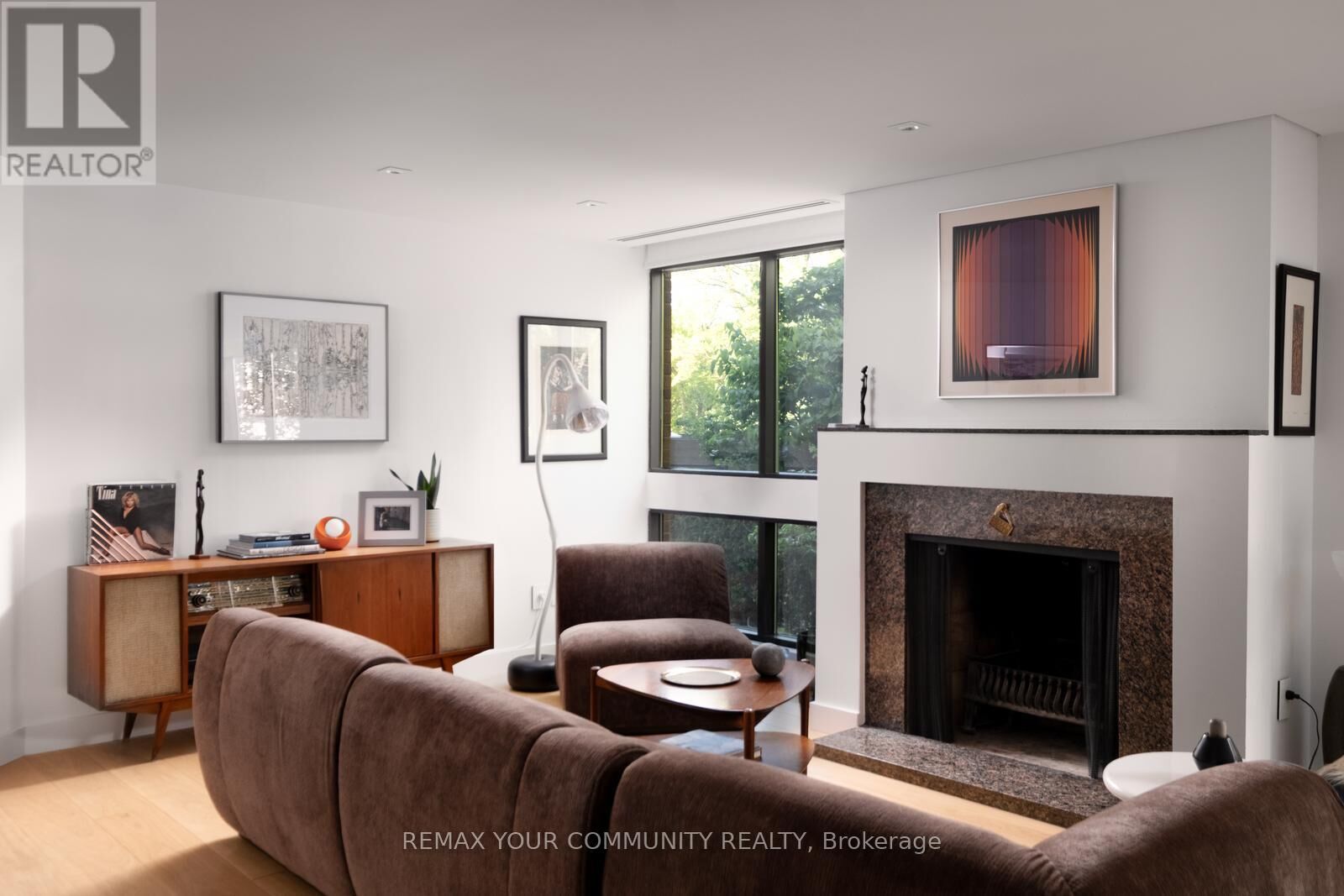 Property Photo:  349 St Clair Avenue West 109  ON M5P 1N3 