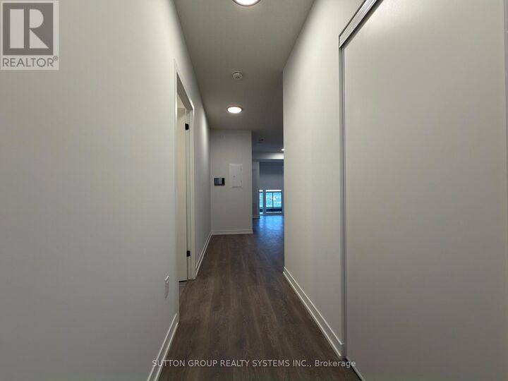 Property Photo:  4878 Powers Common C1104  ON L7M 2B4 