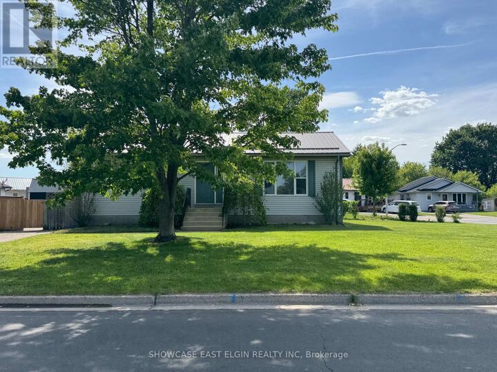 Property Photo:  28 Melanie Drive  ON N5H 3G6 