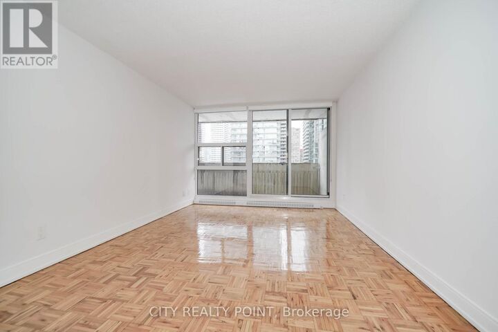 Property Photo:  33 Isabella Street 1409  ON M4Y 2P7 