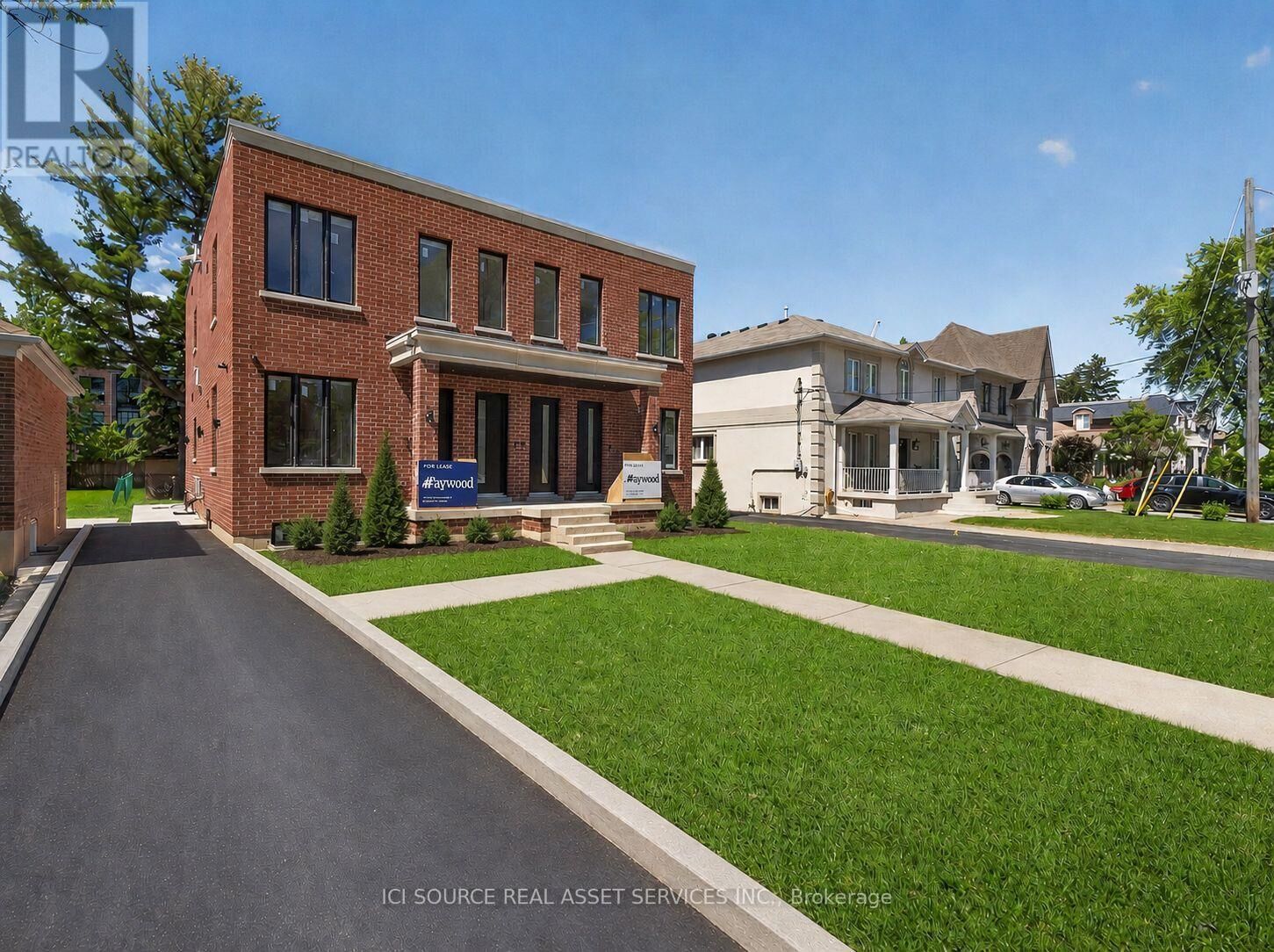 Property Photo:  28 Norcross Road Unit 1  ON M3H 2R4 
