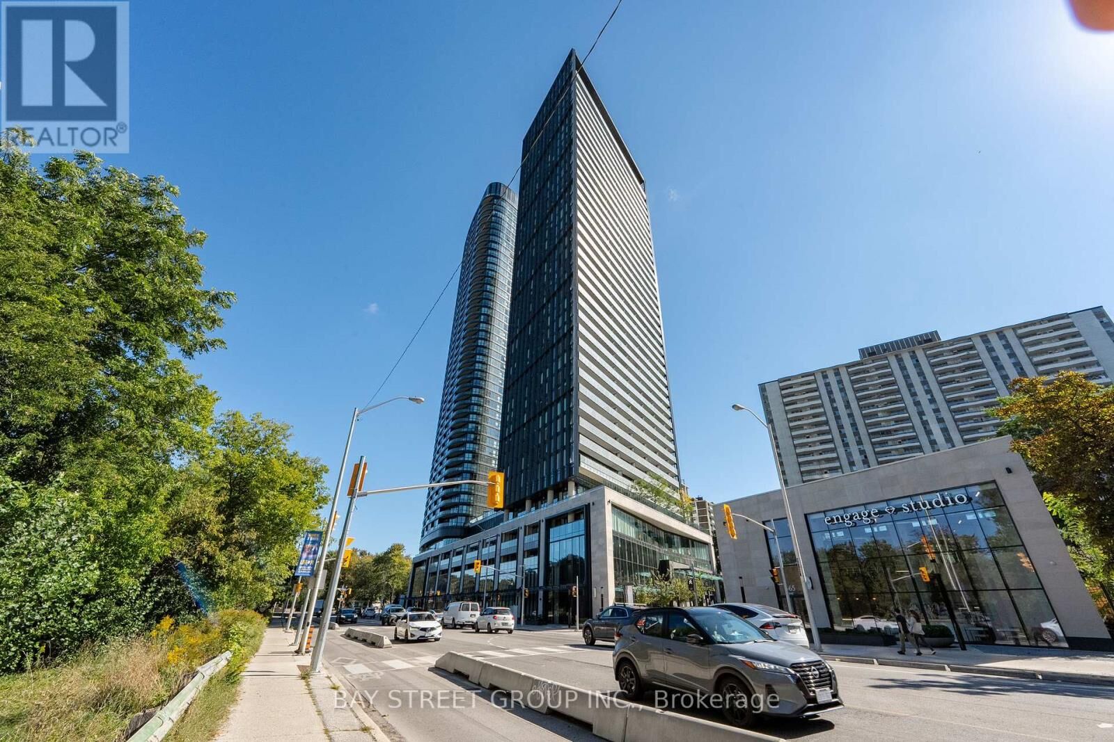 Property Photo:  575 Bloor Street East 3310  ON M4W 0B2 