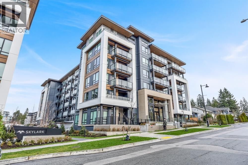 Property Photo:  629 Cottonwood Avenue 304  BC V3J 0S5 