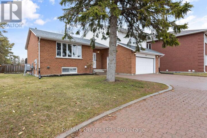 Property Photo:  310 Bridge Street West  ON K8N 4Z2 