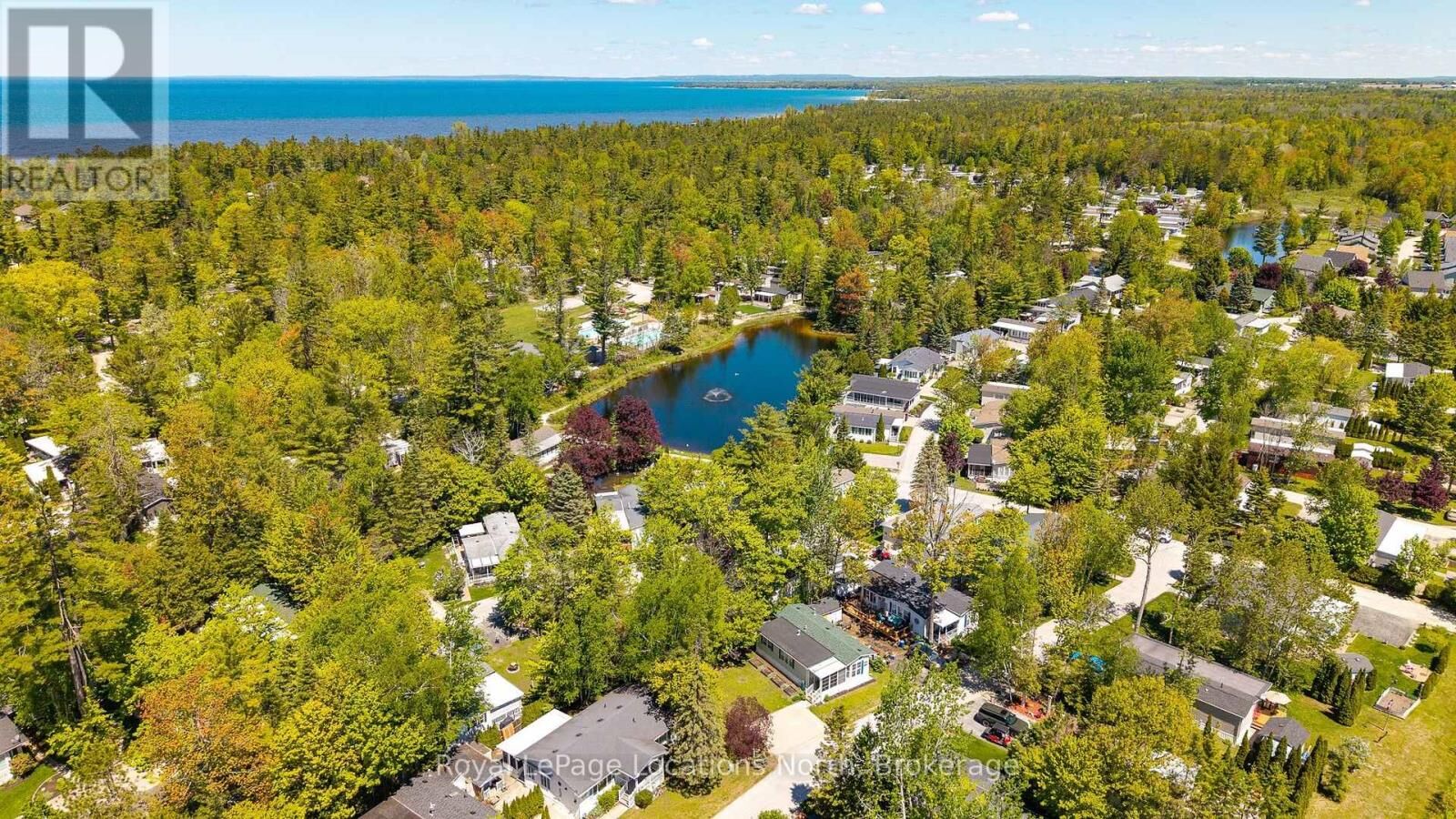 Property Photo:  55 Topaz Street  ON L9Z 1X7 