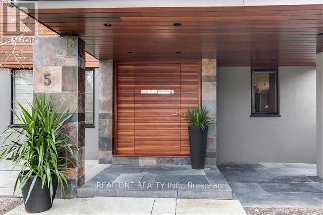 Property Photo:  5 Dunlace Drive  ON M2L 2R8 