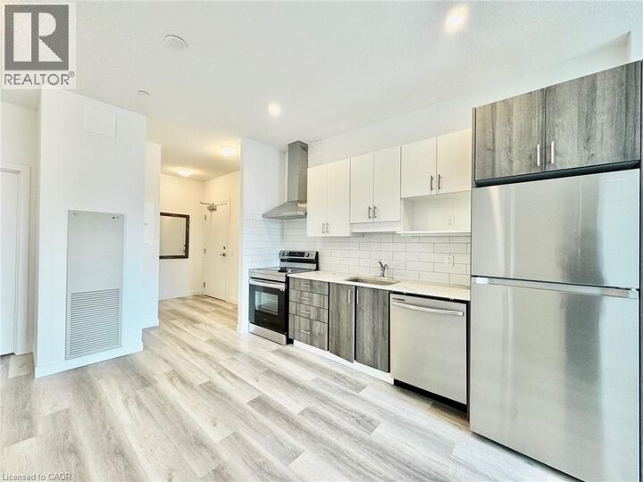 Property Photo:  1438 Highland Road West 111  ON N2N 0C8 