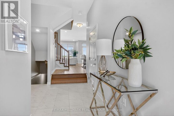 Property Photo:  737 Maverick Crescent  ON K2S 2X1 