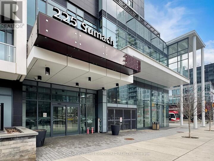 Property Photo:  225 Sumach Street 911  ON M5A 0P8 