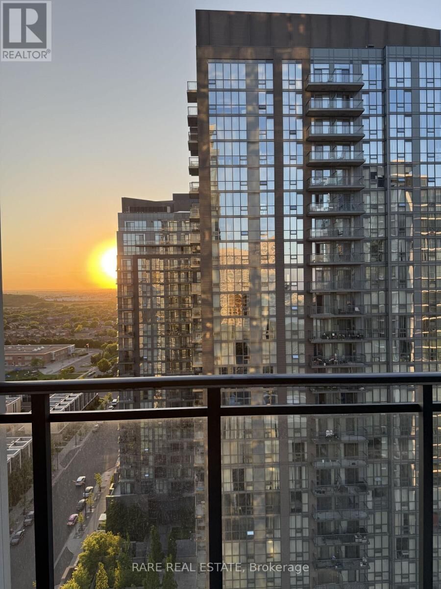 Property Photo:  75 Eglinton Avenue West 1809  ON L5R 0E5 