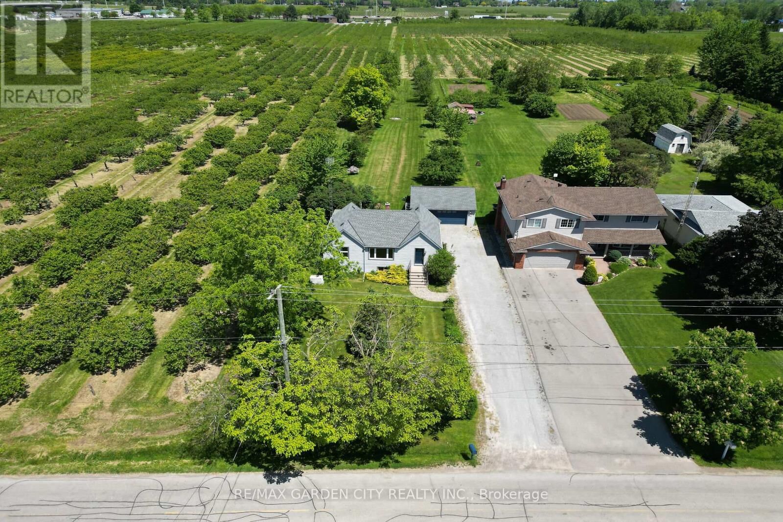 Property Photo:  1621 Second Avenue  ON L2R 6P9 