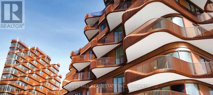 Property Photo:  155 Merchants' Wharf 1222  ON M5A 0Y4 