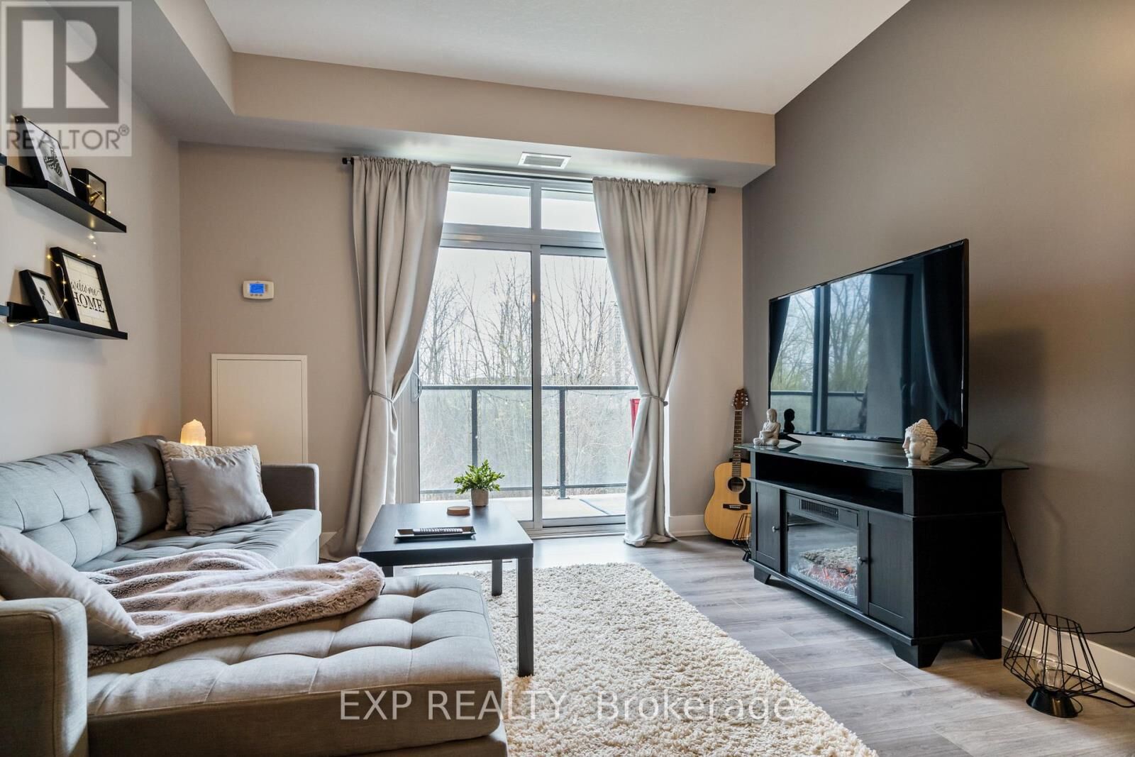 Property Photo:  125 Shoreview Place 217  ON L8E 0K3 