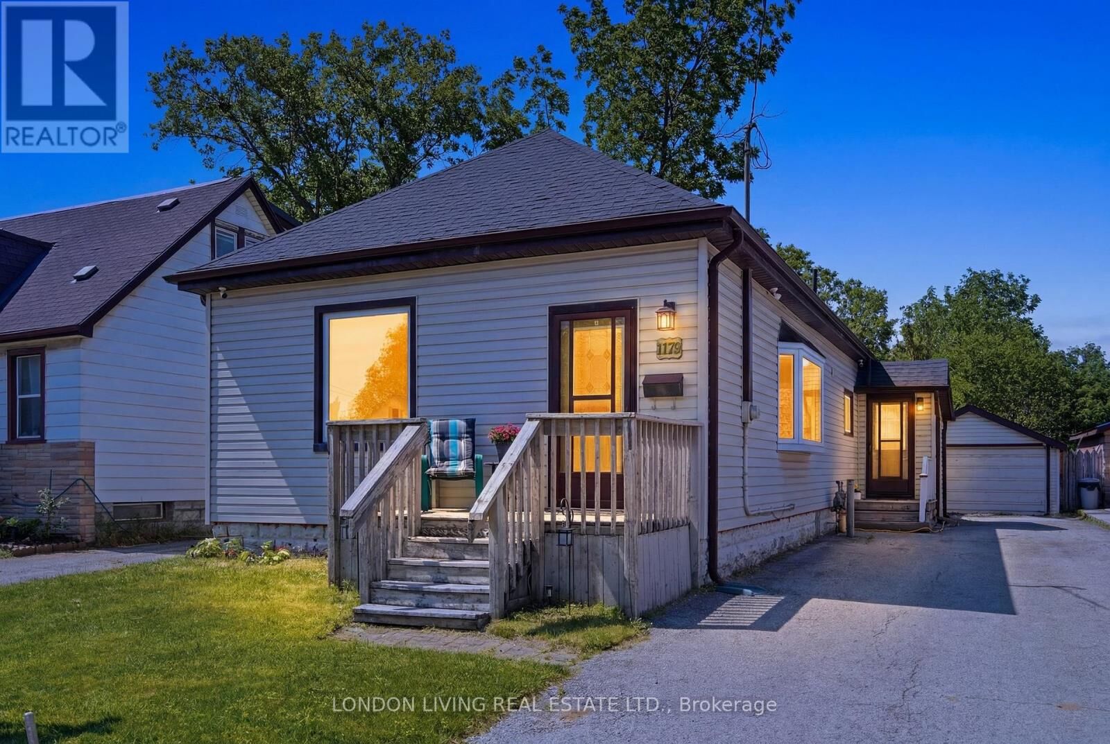 Property Photo:  1176 Florence Street  ON N5W 2N1 