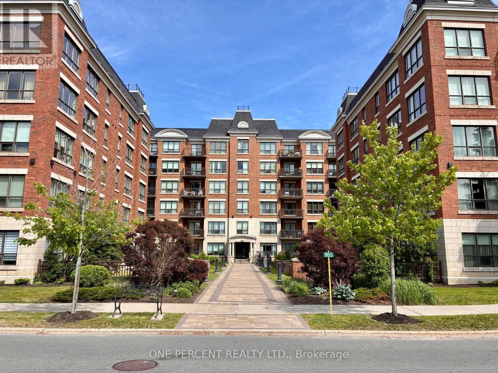 Property Photo:  955 Beauparc Private 316  ON K1J 0A2 
