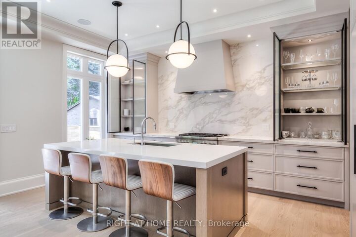 Property Photo:  124 Shaver Avenue North  ON M9B 4N8 