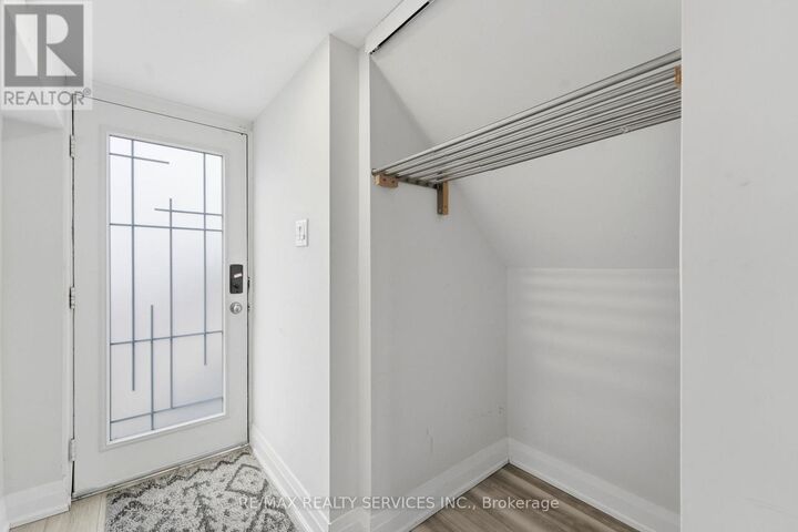 Property Photo:  1305 Consort Crescent Bsmt  ON L7M 1J8 
